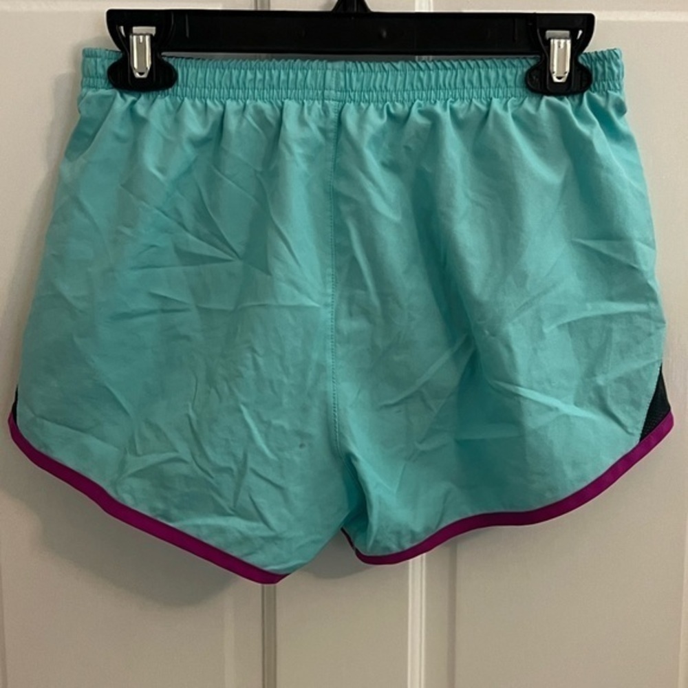 Women’s Nike shorts. Size small. - Picture 4 of 5